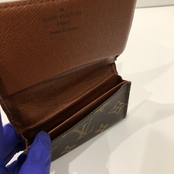 Louis Vuitton Monogram Card Case Sku#84397 (Gently used) - Picture 9 of 16